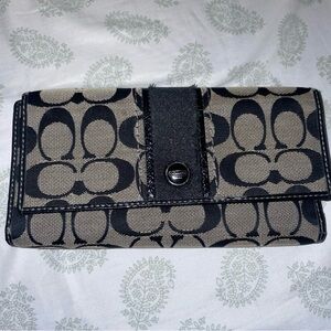 Coach Signature Black and Gray Wallet